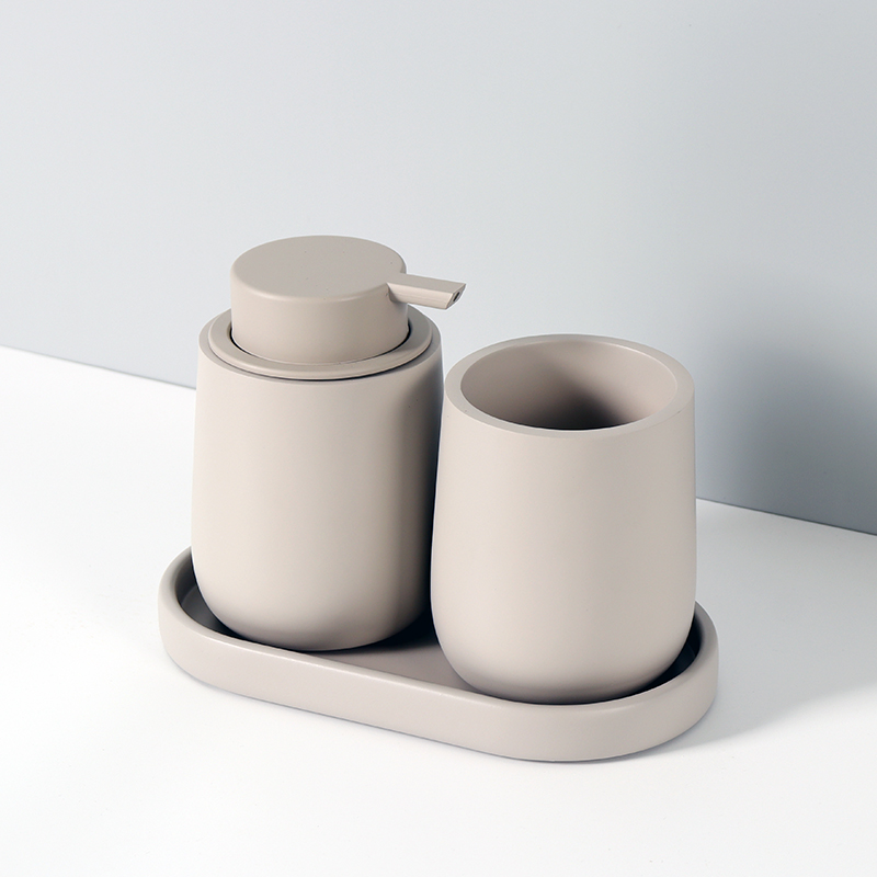 Zara Home Bathroom Set - Badezimmerzubehör-Set, Lotionsflasche, Mundwasserbecher, Tablett, tragbarer Shampoo-Spender,