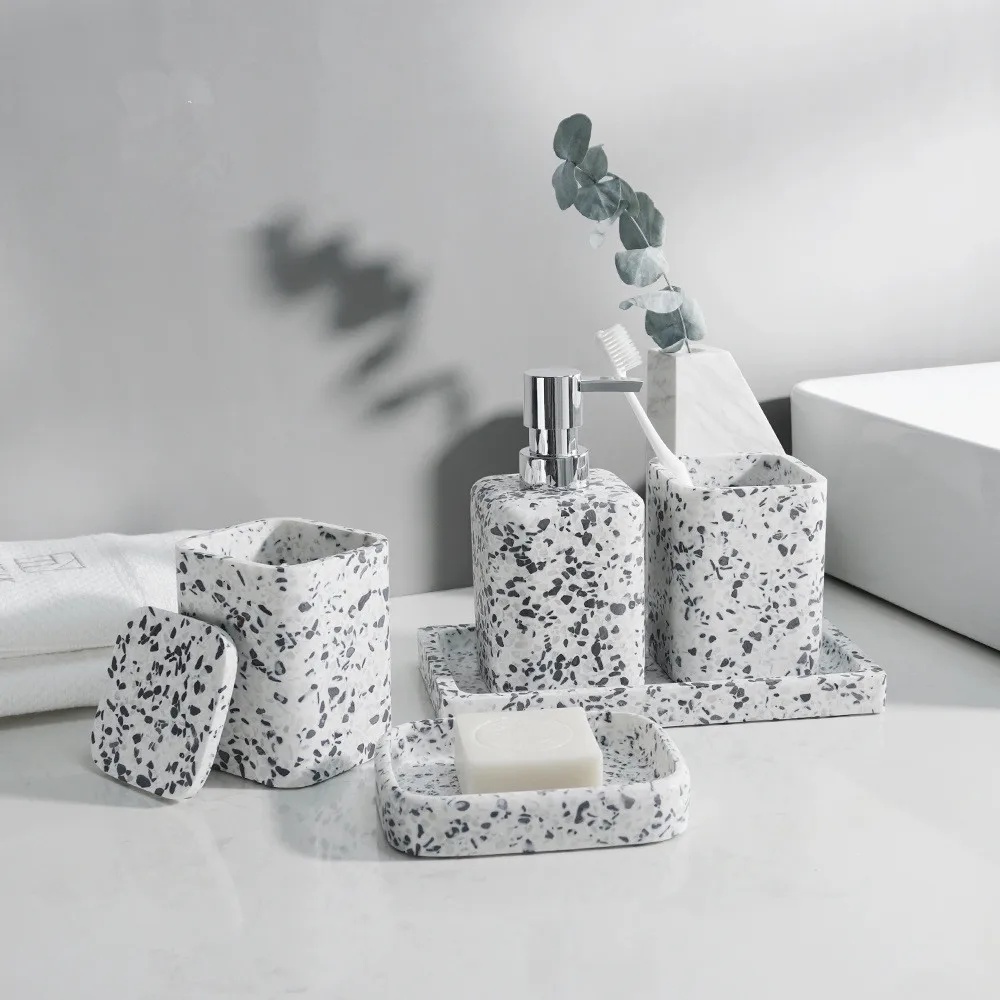 Seifenspender aus Naturstein,  – Zara Home Bathroom Set Bewertung und Preis